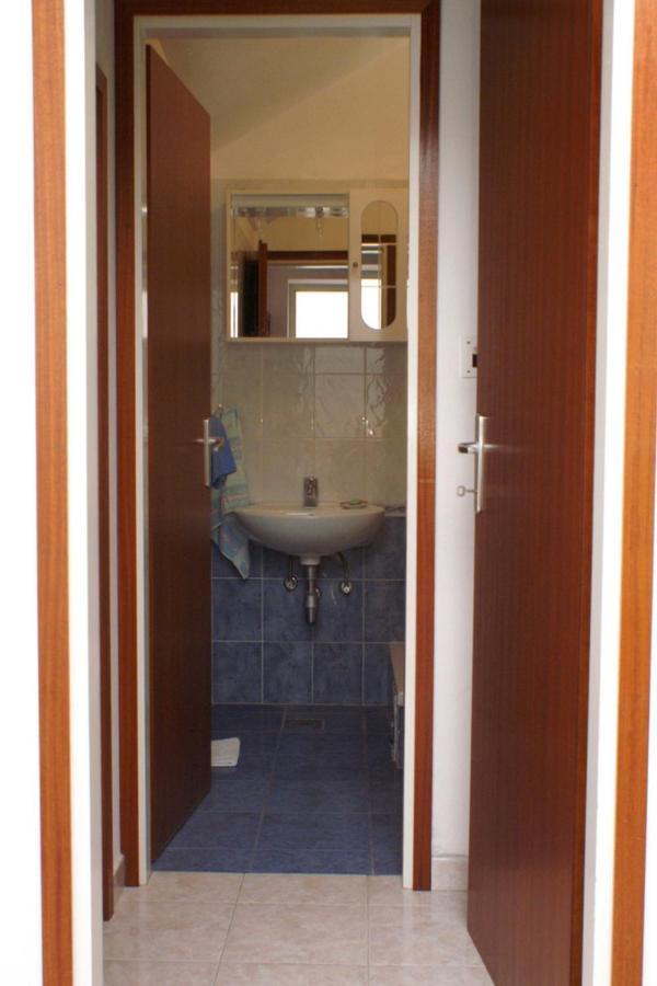 Apartamento By The Sea Razanj, Rogoznica - 4253